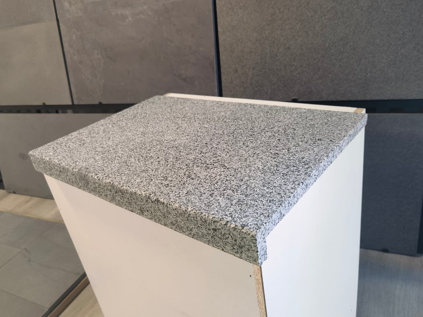 Granite Sesame Black Drop Edge 400x600x20-50cm