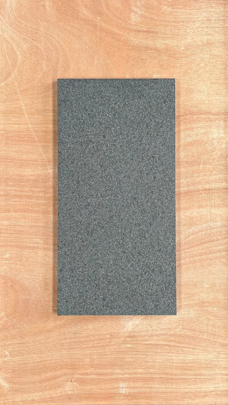 Granite Maha Black 300x600x20mm