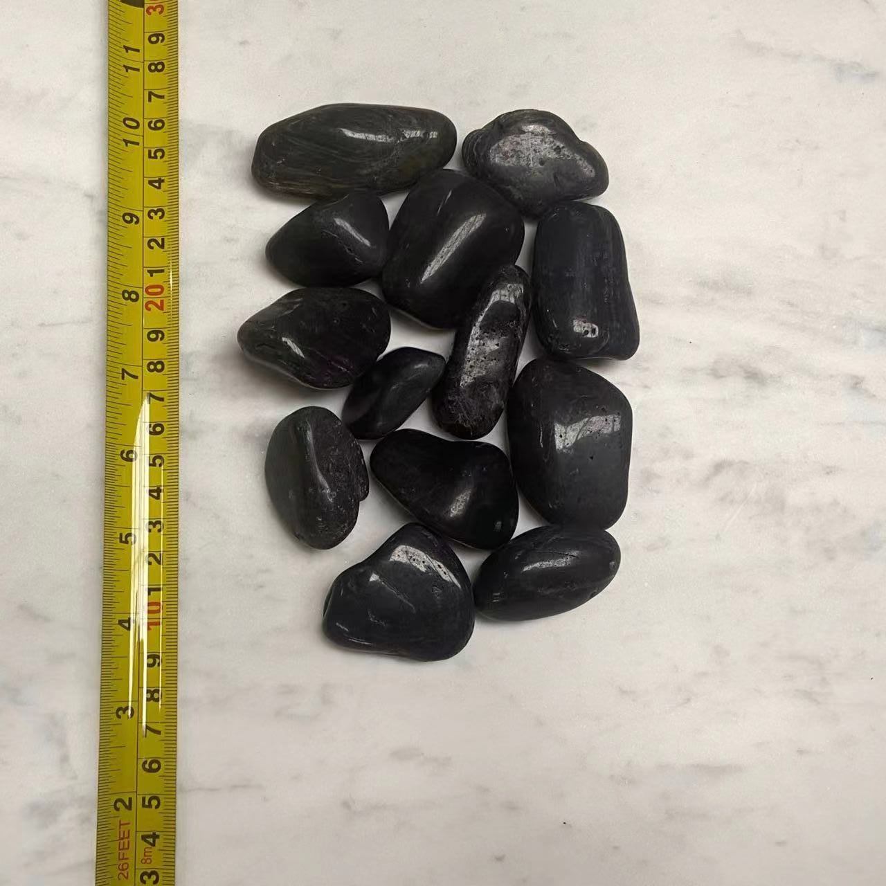 Pebble Stone Black High Polish 20-40mm