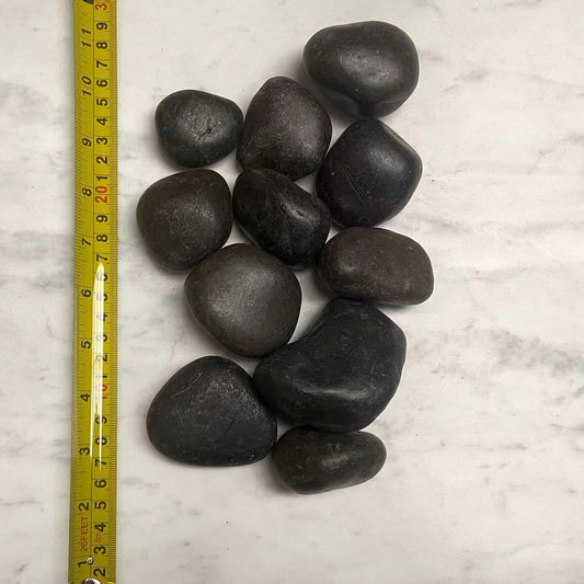 Pebble Stone Black Polish 30-50mm